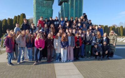 Posjet učenika osmih razreda Gradu heroju